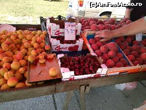 [P18] Luni, in targul cu produse locale!  » foto by ceraselatoader
 - 
<span class="allrVoted glyphicon glyphicon-heart hidden" id="av628970"></span>
<a class="m-l-10 hidden" id="sv628970" onclick="voting_Foto_DelVot(,628970,16728)" role="button">șterge vot <span class="glyphicon glyphicon-remove"></span></a>
<a id="v9628970" class=" c-red"  onclick="voting_Foto_SetVot(628970)" role="button"><span class="glyphicon glyphicon-heart-empty"></span> <b>LIKE</b> = Votează poza</a> <img class="hidden"  id="f628970W9" src="/imagini/loader.gif" border="0" /><span class="AjErrMes hidden" id="e628970ErM"></span>