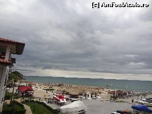 [P04] Imagine din una dintre camerele hotelului Diamond. Se observă plaja şi portul Marina Dinevi » foto by Marian Preda
 - 
<span class="allrVoted glyphicon glyphicon-heart hidden" id="av661775"></span>
<a class="m-l-10 hidden" id="sv661775" onclick="voting_Foto_DelVot(,661775,16744)" role="button">șterge vot <span class="glyphicon glyphicon-remove"></span></a>
<a id="v9661775" class=" c-red"  onclick="voting_Foto_SetVot(661775)" role="button"><span class="glyphicon glyphicon-heart-empty"></span> <b>LIKE</b> = Votează poza</a> <img class="hidden"  id="f661775W9" src="/imagini/loader.gif" border="0" /><span class="AjErrMes hidden" id="e661775ErM"></span>