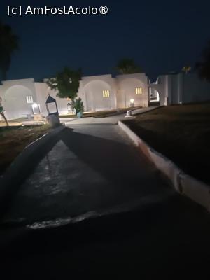 [P20] Resortul seara (seamana cu un cimitir cu acele candelabre negre ) » foto by Florenta90
 - 
<span class="allrVoted glyphicon glyphicon-heart hidden" id="av1518162"></span>
<a class="m-l-10 hidden" id="sv1518162" onclick="voting_Foto_DelVot(,1518162,16748)" role="button">șterge vot <span class="glyphicon glyphicon-remove"></span></a>
<a id="v91518162" class=" c-red"  onclick="voting_Foto_SetVot(1518162)" role="button"><span class="glyphicon glyphicon-heart-empty"></span> <b>LIKE</b> = Votează poza</a> <img class="hidden"  id="f1518162W9" src="/imagini/loader.gif" border="0" /><span class="AjErrMes hidden" id="e1518162ErM"></span>