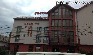 [P01] Lucy Star Hotel, Cluj-Napoca, str. Giordano Bruno, nr. 25-27; hotelul vãzut din stradã.  » foto by creivean
 - 
<span class="allrVoted glyphicon glyphicon-heart hidden" id="av525025"></span>
<a class="m-l-10 hidden" id="sv525025" onclick="voting_Foto_DelVot(,525025,16787)" role="button">șterge vot <span class="glyphicon glyphicon-remove"></span></a>
<a id="v9525025" class=" c-red"  onclick="voting_Foto_SetVot(525025)" role="button"><span class="glyphicon glyphicon-heart-empty"></span> <b>LIKE</b> = Votează poza</a> <img class="hidden"  id="f525025W9" src="/imagini/loader.gif" border="0" /><span class="AjErrMes hidden" id="e525025ErM"></span>
