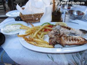 [P15] Dafni Beach, taverna Porto Mella- piept de pui cu cartofi prajiti si branza feta » foto by luciaoradea
 - 
<span class="allrVoted glyphicon glyphicon-heart hidden" id="av688552"></span>
<a class="m-l-10 hidden" id="sv688552" onclick="voting_Foto_DelVot(,688552,16836)" role="button">șterge vot <span class="glyphicon glyphicon-remove"></span></a>
<a id="v9688552" class=" c-red"  onclick="voting_Foto_SetVot(688552)" role="button"><span class="glyphicon glyphicon-heart-empty"></span> <b>LIKE</b> = Votează poza</a> <img class="hidden"  id="f688552W9" src="/imagini/loader.gif" border="0" /><span class="AjErrMes hidden" id="e688552ErM"></span>