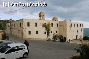 [P03] Creta, Mănăstirea Gonia Odigitria văzută din Parcare » foto by mprofeanu
 - 
<span class="allrVoted glyphicon glyphicon-heart hidden" id="av1299058"></span>
<a class="m-l-10 hidden" id="sv1299058" onclick="voting_Foto_DelVot(,1299058,16947)" role="button">șterge vot <span class="glyphicon glyphicon-remove"></span></a>
<a id="v91299058" class=" c-red"  onclick="voting_Foto_SetVot(1299058)" role="button"><span class="glyphicon glyphicon-heart-empty"></span> <b>LIKE</b> = Votează poza</a> <img class="hidden"  id="f1299058W9" src="/imagini/loader.gif" border="0" /><span class="AjErrMes hidden" id="e1299058ErM"></span>