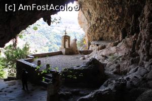 [P31] Creta, Defileul Topolia, Peștera Sf. Sofia, Bisericuța de la intrarea în Peșteră » foto by mprofeanu
 - 
<span class="allrVoted glyphicon glyphicon-heart hidden" id="av1299086"></span>
<a class="m-l-10 hidden" id="sv1299086" onclick="voting_Foto_DelVot(,1299086,16947)" role="button">șterge vot <span class="glyphicon glyphicon-remove"></span></a>
<a id="v91299086" class=" c-red"  onclick="voting_Foto_SetVot(1299086)" role="button"><span class="glyphicon glyphicon-heart-empty"></span> <b>LIKE</b> = Votează poza</a> <img class="hidden"  id="f1299086W9" src="/imagini/loader.gif" border="0" /><span class="AjErrMes hidden" id="e1299086ErM"></span>