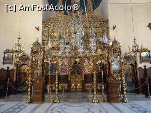[P25] Altarul bisericii Agia Triada. » foto by maryka
 - 
<span class="allrVoted glyphicon glyphicon-heart hidden" id="av1180986"></span>
<a class="m-l-10 hidden" id="sv1180986" onclick="voting_Foto_DelVot(,1180986,16947)" role="button">șterge vot <span class="glyphicon glyphicon-remove"></span></a>
<a id="v91180986" class=" c-red"  onclick="voting_Foto_SetVot(1180986)" role="button"><span class="glyphicon glyphicon-heart-empty"></span> <b>LIKE</b> = Votează poza</a> <img class="hidden"  id="f1180986W9" src="/imagini/loader.gif" border="0" /><span class="AjErrMes hidden" id="e1180986ErM"></span>