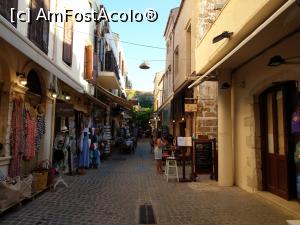 [P100] La pas pe străduțele pitorești din Chania. Evraiki. » foto by maryka
 - 
<span class="allrVoted glyphicon glyphicon-heart hidden" id="av1202029"></span>
<a class="m-l-10 hidden" id="sv1202029" onclick="voting_Foto_DelVot(,1202029,16947)" role="button">șterge vot <span class="glyphicon glyphicon-remove"></span></a>
<a id="v91202029" class=" c-red"  onclick="voting_Foto_SetVot(1202029)" role="button"><span class="glyphicon glyphicon-heart-empty"></span> <b>LIKE</b> = Votează poza</a> <img class="hidden"  id="f1202029W9" src="/imagini/loader.gif" border="0" /><span class="AjErrMes hidden" id="e1202029ErM"></span>