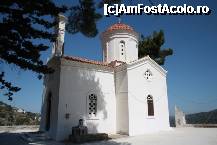 [P11] o biserica varuita in alb - tipica pentru toata insula » foto by Pami*
 - 
<span class="allrVoted glyphicon glyphicon-heart hidden" id="av258784"></span>
<a class="m-l-10 hidden" id="sv258784" onclick="voting_Foto_DelVot(,258784,16947)" role="button">șterge vot <span class="glyphicon glyphicon-remove"></span></a>
<a id="v9258784" class=" c-red"  onclick="voting_Foto_SetVot(258784)" role="button"><span class="glyphicon glyphicon-heart-empty"></span> <b>LIKE</b> = Votează poza</a> <img class="hidden"  id="f258784W9" src="/imagini/loader.gif" border="0" /><span class="AjErrMes hidden" id="e258784ErM"></span>