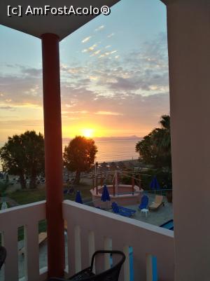 [P57] Rasarit in Chania » foto by Catalin Mate
 - 
<span class="allrVoted glyphicon glyphicon-heart hidden" id="av975023"></span>
<a class="m-l-10 hidden" id="sv975023" onclick="voting_Foto_DelVot(,975023,16947)" role="button">șterge vot <span class="glyphicon glyphicon-remove"></span></a>
<a id="v9975023" class=" c-red"  onclick="voting_Foto_SetVot(975023)" role="button"><span class="glyphicon glyphicon-heart-empty"></span> <b>LIKE</b> = Votează poza</a> <img class="hidden"  id="f975023W9" src="/imagini/loader.gif" border="0" /><span class="AjErrMes hidden" id="e975023ErM"></span>