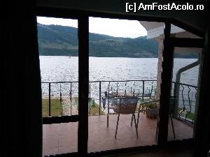 [P19] Balconul vazut din camera numarul 2.  » foto by corinamaria
 - 
<span class="allrVoted glyphicon glyphicon-heart hidden" id="av534921"></span>
<a class="m-l-10 hidden" id="sv534921" onclick="voting_Foto_DelVot(,534921,16964)" role="button">șterge vot <span class="glyphicon glyphicon-remove"></span></a>
<a id="v9534921" class=" c-red"  onclick="voting_Foto_SetVot(534921)" role="button"><span class="glyphicon glyphicon-heart-empty"></span> <b>LIKE</b> = Votează poza</a> <img class="hidden"  id="f534921W9" src="/imagini/loader.gif" border="0" /><span class="AjErrMes hidden" id="e534921ErM"></span>