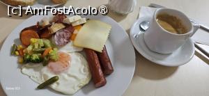 [P05] Micul dejun alături de o cafea bună » foto by kmy
 - 
<span class="allrVoted glyphicon glyphicon-heart hidden" id="av1400493"></span>
<a class="m-l-10 hidden" id="sv1400493" onclick="voting_Foto_DelVot(,1400493,16985)" role="button">șterge vot <span class="glyphicon glyphicon-remove"></span></a>
<a id="v91400493" class=" c-red"  onclick="voting_Foto_SetVot(1400493)" role="button"><span class="glyphicon glyphicon-heart-empty"></span> <b>LIKE</b> = Votează poza</a> <img class="hidden"  id="f1400493W9" src="/imagini/loader.gif" border="0" /><span class="AjErrMes hidden" id="e1400493ErM"></span>