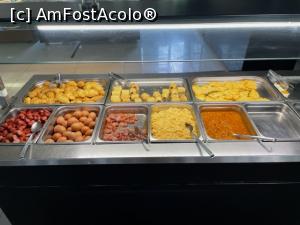 [P01] prima din poza din drp jos este fasolea de dimineata, bucatile de carnat din stg jos sunt imposibile de mancat. Dimineata de dimineata erau 4 feluri de oua gatite diferit » foto by Tudor123
 - 
<span class="allrVoted glyphicon glyphicon-heart hidden" id="av1320711"></span>
<a class="m-l-10 hidden" id="sv1320711" onclick="voting_Foto_DelVot(,1320711,17005)" role="button">șterge vot <span class="glyphicon glyphicon-remove"></span></a>
<a id="v91320711" class=" c-red"  onclick="voting_Foto_SetVot(1320711)" role="button"><span class="glyphicon glyphicon-heart-empty"></span> <b>LIKE</b> = Votează poza</a> <img class="hidden"  id="f1320711W9" src="/imagini/loader.gif" border="0" /><span class="AjErrMes hidden" id="e1320711ErM"></span>