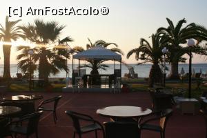 [P22] Pe terasa de la Theater Bar » foto by Flaviu
 - 
<span class="allrVoted glyphicon glyphicon-heart hidden" id="av897764"></span>
<a class="m-l-10 hidden" id="sv897764" onclick="voting_Foto_DelVot(,897764,17005)" role="button">șterge vot <span class="glyphicon glyphicon-remove"></span></a>
<a id="v9897764" class=" c-red"  onclick="voting_Foto_SetVot(897764)" role="button"><span class="glyphicon glyphicon-heart-empty"></span> <b>LIKE</b> = Votează poza</a> <img class="hidden"  id="f897764W9" src="/imagini/loader.gif" border="0" /><span class="AjErrMes hidden" id="e897764ErM"></span>