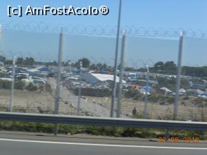 [P33] Calais - Tabăra de refugiați.  » foto by iulianic
 - 
<span class="allrVoted glyphicon glyphicon-heart hidden" id="av783965"></span>
<a class="m-l-10 hidden" id="sv783965" onclick="voting_Foto_DelVot(,783965,17056)" role="button">șterge vot <span class="glyphicon glyphicon-remove"></span></a>
<a id="v9783965" class=" c-red"  onclick="voting_Foto_SetVot(783965)" role="button"><span class="glyphicon glyphicon-heart-empty"></span> <b>LIKE</b> = Votează poza</a> <img class="hidden"  id="f783965W9" src="/imagini/loader.gif" border="0" /><span class="AjErrMes hidden" id="e783965ErM"></span>