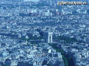 [P14] vedere din Tour Eiffel vers L'arc de Triomphe » foto by Yolanda
 - 
<span class="allrVoted glyphicon glyphicon-heart hidden" id="av539040"></span>
<a class="m-l-10 hidden" id="sv539040" onclick="voting_Foto_DelVot(,539040,17056)" role="button">șterge vot <span class="glyphicon glyphicon-remove"></span></a>
<a id="v9539040" class=" c-red"  onclick="voting_Foto_SetVot(539040)" role="button"><span class="glyphicon glyphicon-heart-empty"></span> <b>LIKE</b> = Votează poza</a> <img class="hidden"  id="f539040W9" src="/imagini/loader.gif" border="0" /><span class="AjErrMes hidden" id="e539040ErM"></span>