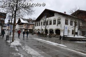 [P16] Pe strada principala din Garmish » foto by DOINITA
 - 
<span class="allrVoted glyphicon glyphicon-heart hidden" id="av945640"></span>
<a class="m-l-10 hidden" id="sv945640" onclick="voting_Foto_DelVot(,945640,17056)" role="button">șterge vot <span class="glyphicon glyphicon-remove"></span></a>
<a id="v9945640" class=" c-red"  onclick="voting_Foto_SetVot(945640)" role="button"><span class="glyphicon glyphicon-heart-empty"></span> <b>LIKE</b> = Votează poza</a> <img class="hidden"  id="f945640W9" src="/imagini/loader.gif" border="0" /><span class="AjErrMes hidden" id="e945640ErM"></span>
