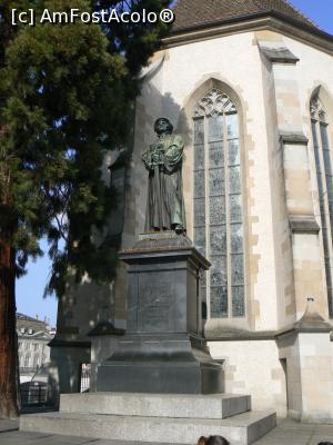 [P17] Statuia lui UrlichZwingli-intemeitorul bisericii Reformate din Elvetia » foto by DOINITA
 - 
<span class="allrVoted glyphicon glyphicon-heart hidden" id="av947463"></span>
<a class="m-l-10 hidden" id="sv947463" onclick="voting_Foto_DelVot(,947463,17056)" role="button">șterge vot <span class="glyphicon glyphicon-remove"></span></a>
<a id="v9947463" class=" c-red"  onclick="voting_Foto_SetVot(947463)" role="button"><span class="glyphicon glyphicon-heart-empty"></span> <b>LIKE</b> = Votează poza</a> <img class="hidden"  id="f947463W9" src="/imagini/loader.gif" border="0" /><span class="AjErrMes hidden" id="e947463ErM"></span>