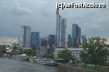 [P04] Frankfurt pe Maine, orasul zgarie-norilor europeni » foto by ileanaxperta*
 - 
<span class="allrVoted glyphicon glyphicon-heart hidden" id="av113159"></span>
<a class="m-l-10 hidden" id="sv113159" onclick="voting_Foto_DelVot(,113159,17056)" role="button">șterge vot <span class="glyphicon glyphicon-remove"></span></a>
<a id="v9113159" class=" c-red"  onclick="voting_Foto_SetVot(113159)" role="button"><span class="glyphicon glyphicon-heart-empty"></span> <b>LIKE</b> = Votează poza</a> <img class="hidden"  id="f113159W9" src="/imagini/loader.gif" border="0" /><span class="AjErrMes hidden" id="e113159ErM"></span>
