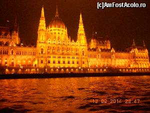 [P40] Budapesta - Parlamentul vazut de pe Dunare » foto by androstef
 - 
<span class="allrVoted glyphicon glyphicon-heart hidden" id="av597492"></span>
<a class="m-l-10 hidden" id="sv597492" onclick="voting_Foto_DelVot(,597492,17056)" role="button">șterge vot <span class="glyphicon glyphicon-remove"></span></a>
<a id="v9597492" class=" c-red"  onclick="voting_Foto_SetVot(597492)" role="button"><span class="glyphicon glyphicon-heart-empty"></span> <b>LIKE</b> = Votează poza</a> <img class="hidden"  id="f597492W9" src="/imagini/loader.gif" border="0" /><span class="AjErrMes hidden" id="e597492ErM"></span>