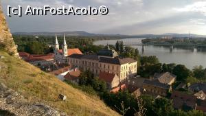 [P03] cotul Dunarii. Esztergom » foto by Emma79
 - 
<span class="allrVoted glyphicon glyphicon-heart hidden" id="av877539"></span>
<a class="m-l-10 hidden" id="sv877539" onclick="voting_Foto_DelVot(,877539,17056)" role="button">șterge vot <span class="glyphicon glyphicon-remove"></span></a>
<a id="v9877539" class=" c-red"  onclick="voting_Foto_SetVot(877539)" role="button"><span class="glyphicon glyphicon-heart-empty"></span> <b>LIKE</b> = Votează poza</a> <img class="hidden"  id="f877539W9" src="/imagini/loader.gif" border="0" /><span class="AjErrMes hidden" id="e877539ErM"></span>