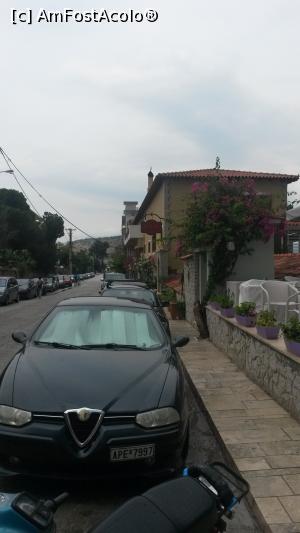 [P05] Strada principala din Tolo » foto by xpac
 - 
<span class="allrVoted glyphicon glyphicon-heart hidden" id="av925745"></span>
<a class="m-l-10 hidden" id="sv925745" onclick="voting_Foto_DelVot(,925745,17072)" role="button">șterge vot <span class="glyphicon glyphicon-remove"></span></a>
<a id="v9925745" class=" c-red"  onclick="voting_Foto_SetVot(925745)" role="button"><span class="glyphicon glyphicon-heart-empty"></span> <b>LIKE</b> = Votează poza</a> <img class="hidden"  id="f925745W9" src="/imagini/loader.gif" border="0" /><span class="AjErrMes hidden" id="e925745ErM"></span>