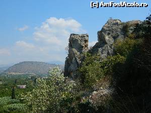 [P49] Ruine ale cetatii Kastraki din apropierea statiunii Tolo » foto by ileanaxperta*
 - 
<span class="allrVoted glyphicon glyphicon-heart hidden" id="av629438"></span>
<a class="m-l-10 hidden" id="sv629438" onclick="voting_Foto_DelVot(,629438,17072)" role="button">șterge vot <span class="glyphicon glyphicon-remove"></span></a>
<a id="v9629438" class=" c-red"  onclick="voting_Foto_SetVot(629438)" role="button"><span class="glyphicon glyphicon-heart-empty"></span> <b>LIKE</b> = Votează poza</a> <img class="hidden"  id="f629438W9" src="/imagini/loader.gif" border="0" /><span class="AjErrMes hidden" id="e629438ErM"></span>