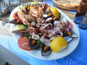[P08] Tango - platou fructe de mare » foto by r-Uca
 - 
<span class="allrVoted glyphicon glyphicon-heart hidden" id="av929179"></span>
<a class="m-l-10 hidden" id="sv929179" onclick="voting_Foto_DelVot(,929179,17099)" role="button">șterge vot <span class="glyphicon glyphicon-remove"></span></a>
<a id="v9929179" class=" c-red"  onclick="voting_Foto_SetVot(929179)" role="button"><span class="glyphicon glyphicon-heart-empty"></span> <b>LIKE</b> = Votează poza</a> <img class="hidden"  id="f929179W9" src="/imagini/loader.gif" border="0" /><span class="AjErrMes hidden" id="e929179ErM"></span>
