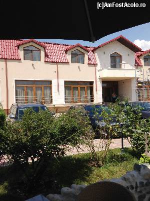 [P02] hotel Hollywood Cernavoda » foto by ywar
 - 
<span class="allrVoted glyphicon glyphicon-heart hidden" id="av542330"></span>
<a class="m-l-10 hidden" id="sv542330" onclick="voting_Foto_DelVot(,542330,17113)" role="button">șterge vot <span class="glyphicon glyphicon-remove"></span></a>
<a id="v9542330" class=" c-red"  onclick="voting_Foto_SetVot(542330)" role="button"><span class="glyphicon glyphicon-heart-empty"></span> <b>LIKE</b> = Votează poza</a> <img class="hidden"  id="f542330W9" src="/imagini/loader.gif" border="0" /><span class="AjErrMes hidden" id="e542330ErM"></span>