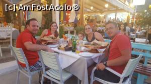 [P10] Cina în Nidri la restaurant ”Piperi” » foto by NIG
 - 
<span class="allrVoted glyphicon glyphicon-heart hidden" id="av767519"></span>
<a class="m-l-10 hidden" id="sv767519" onclick="voting_Foto_DelVot(,767519,17129)" role="button">șterge vot <span class="glyphicon glyphicon-remove"></span></a>
<a id="v9767519" class=" c-red"  onclick="voting_Foto_SetVot(767519)" role="button"><span class="glyphicon glyphicon-heart-empty"></span> <b>LIKE</b> = Votează poza</a> <img class="hidden"  id="f767519W9" src="/imagini/loader.gif" border="0" /><span class="AjErrMes hidden" id="e767519ErM"></span>