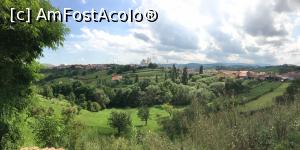 [P02] Vedere de pe o stradă din jina » foto by AZE
 - 
<span class="allrVoted glyphicon glyphicon-heart hidden" id="av1188236"></span>
<a class="m-l-10 hidden" id="sv1188236" onclick="voting_Foto_DelVot(,1188236,17137)" role="button">șterge vot <span class="glyphicon glyphicon-remove"></span></a>
<a id="v91188236" class=" c-red"  onclick="voting_Foto_SetVot(1188236)" role="button"><span class="glyphicon glyphicon-heart-empty"></span> <b>LIKE</b> = Votează poza</a> <img class="hidden"  id="f1188236W9" src="/imagini/loader.gif" border="0" /><span class="AjErrMes hidden" id="e1188236ErM"></span>