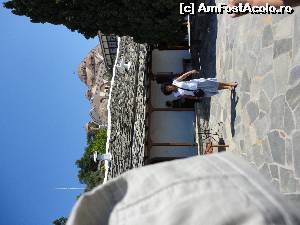 [P12] Inauntru este pastrat un fragment din cuiul de pe crucea Mantuitorului... simbolul jertfei... pe care oamenii nici dupa 2000 de ani nu-l inteleg...  » foto by turist_calatorescu*
 - 
<span class="allrVoted glyphicon glyphicon-heart hidden" id="av557381"></span>
<a class="m-l-10 hidden" id="sv557381" onclick="voting_Foto_DelVot(,557381,17143)" role="button">șterge vot <span class="glyphicon glyphicon-remove"></span></a>
<a id="v9557381" class=" c-red"  onclick="voting_Foto_SetVot(557381)" role="button"><span class="glyphicon glyphicon-heart-empty"></span> <b>LIKE</b> = Votează poza</a> <img class="hidden"  id="f557381W9" src="/imagini/loader.gif" border="0" /><span class="AjErrMes hidden" id="e557381ErM"></span>