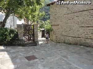 [P17] Kazaviti, un sat conservat in munte unde se mamanca bine la terasa » foto by turist_calatorescu*
 - 
<span class="allrVoted glyphicon glyphicon-heart hidden" id="av557394"></span>
<a class="m-l-10 hidden" id="sv557394" onclick="voting_Foto_DelVot(,557394,17143)" role="button">șterge vot <span class="glyphicon glyphicon-remove"></span></a>
<a id="v9557394" class=" c-red"  onclick="voting_Foto_SetVot(557394)" role="button"><span class="glyphicon glyphicon-heart-empty"></span> <b>LIKE</b> = Votează poza</a> <img class="hidden"  id="f557394W9" src="/imagini/loader.gif" border="0" /><span class="AjErrMes hidden" id="e557394ErM"></span>