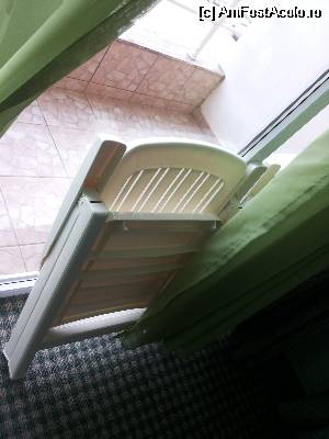 [P17] Scaune pliante pe care noi le-am pus in balcon impreuna cu masuta si uscatorul de rufe » foto by starsbery
 - 
<span class="allrVoted glyphicon glyphicon-heart hidden" id="av543698"></span>
<a class="m-l-10 hidden" id="sv543698" onclick="voting_Foto_DelVot(,543698,17149)" role="button">șterge vot <span class="glyphicon glyphicon-remove"></span></a>
<a id="v9543698" class=" c-red"  onclick="voting_Foto_SetVot(543698)" role="button"><span class="glyphicon glyphicon-heart-empty"></span> <b>LIKE</b> = Votează poza</a> <img class="hidden"  id="f543698W9" src="/imagini/loader.gif" border="0" /><span class="AjErrMes hidden" id="e543698ErM"></span>