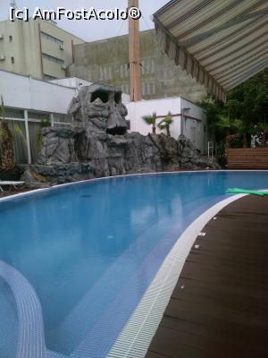 [P07] Piscina » foto by doria
 - 
<span class="allrVoted glyphicon glyphicon-heart hidden" id="av985951"></span>
<a class="m-l-10 hidden" id="sv985951" onclick="voting_Foto_DelVot(,985951,17149)" role="button">șterge vot <span class="glyphicon glyphicon-remove"></span></a>
<a id="v9985951" class=" c-red"  onclick="voting_Foto_SetVot(985951)" role="button"><span class="glyphicon glyphicon-heart-empty"></span> <b>LIKE</b> = Votează poza</a> <img class="hidden"  id="f985951W9" src="/imagini/loader.gif" border="0" /><span class="AjErrMes hidden" id="e985951ErM"></span>