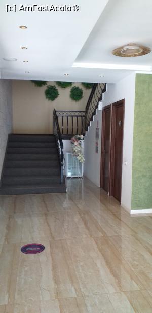 [P12] hol hotel, scari de acces » foto by Yolanda
 - 
<span class="allrVoted glyphicon glyphicon-heart hidden" id="av1414750"></span>
<a class="m-l-10 hidden" id="sv1414750" onclick="voting_Foto_DelVot(,1414750,17163)" role="button">șterge vot <span class="glyphicon glyphicon-remove"></span></a>
<a id="v91414750" class=" c-red"  onclick="voting_Foto_SetVot(1414750)" role="button"><span class="glyphicon glyphicon-heart-empty"></span> <b>LIKE</b> = Votează poza</a> <img class="hidden"  id="f1414750W9" src="/imagini/loader.gif" border="0" /><span class="AjErrMes hidden" id="e1414750ErM"></span>