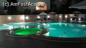 [P11] Piscina » foto by Eduard D
 - 
<span class="allrVoted glyphicon glyphicon-heart hidden" id="av1130665"></span>
<a class="m-l-10 hidden" id="sv1130665" onclick="voting_Foto_DelVot(,1130665,17168)" role="button">șterge vot <span class="glyphicon glyphicon-remove"></span></a>
<a id="v91130665" class=" c-red"  onclick="voting_Foto_SetVot(1130665)" role="button"><span class="glyphicon glyphicon-heart-empty"></span> <b>LIKE</b> = Votează poza</a> <img class="hidden"  id="f1130665W9" src="/imagini/loader.gif" border="0" /><span class="AjErrMes hidden" id="e1130665ErM"></span>
