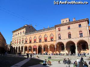 [P02] Piazza Santo Stefano-Bologna » foto by rsimona
 - 
<span class="allrVoted glyphicon glyphicon-heart hidden" id="av544619"></span>
<a class="m-l-10 hidden" id="sv544619" onclick="voting_Foto_DelVot(,544619,17187)" role="button">șterge vot <span class="glyphicon glyphicon-remove"></span></a>
<a id="v9544619" class=" c-red"  onclick="voting_Foto_SetVot(544619)" role="button"><span class="glyphicon glyphicon-heart-empty"></span> <b>LIKE</b> = Votează poza</a> <img class="hidden"  id="f544619W9" src="/imagini/loader.gif" border="0" /><span class="AjErrMes hidden" id="e544619ErM"></span>