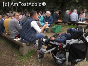 [P12] Unii mănâncă, alţii beau, alţii aşteaptă » foto by Michi
 - 
<span class="allrVoted glyphicon glyphicon-heart hidden" id="av1042842"></span>
<a class="m-l-10 hidden" id="sv1042842" onclick="voting_Foto_DelVot(,1042842,17209)" role="button">șterge vot <span class="glyphicon glyphicon-remove"></span></a>
<a id="v91042842" class=" c-red"  onclick="voting_Foto_SetVot(1042842)" role="button"><span class="glyphicon glyphicon-heart-empty"></span> <b>LIKE</b> = Votează poza</a> <img class="hidden"  id="f1042842W9" src="/imagini/loader.gif" border="0" /><span class="AjErrMes hidden" id="e1042842ErM"></span>
