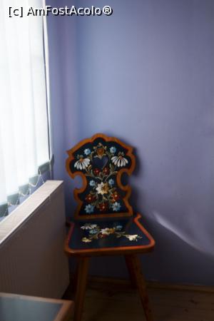 [P03] scaun cu formă grațioasă, pictat cu motive florale » foto by vasilica
 - 
<span class="allrVoted glyphicon glyphicon-heart hidden" id="av749097"></span>
<a class="m-l-10 hidden" id="sv749097" onclick="voting_Foto_DelVot(,749097,17219)" role="button">șterge vot <span class="glyphicon glyphicon-remove"></span></a>
<a id="v9749097" class=" c-red"  onclick="voting_Foto_SetVot(749097)" role="button"><span class="glyphicon glyphicon-heart-empty"></span> <b>LIKE</b> = Votează poza</a> <img class="hidden"  id="f749097W9" src="/imagini/loader.gif" border="0" /><span class="AjErrMes hidden" id="e749097ErM"></span>