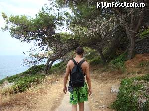 [P13] Poteca de coasta amenajata dintre Mali Losinj si Veli Losinj » foto by wolf2001*
 - 
<span class="allrVoted glyphicon glyphicon-heart hidden" id="av546167"></span>
<a class="m-l-10 hidden" id="sv546167" onclick="voting_Foto_DelVot(,546167,17238)" role="button">șterge vot <span class="glyphicon glyphicon-remove"></span></a>
<a id="v9546167" class=" c-red"  onclick="voting_Foto_SetVot(546167)" role="button"><span class="glyphicon glyphicon-heart-empty"></span> <b>LIKE</b> = Votează poza</a> <img class="hidden"  id="f546167W9" src="/imagini/loader.gif" border="0" /><span class="AjErrMes hidden" id="e546167ErM"></span>
