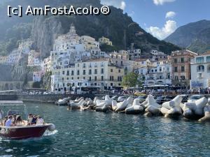 [P41] Positano văzut de pe apa. » foto by Dănuț.Albu
 - 
<span class="allrVoted glyphicon glyphicon-heart hidden" id="av1372082"></span>
<a class="m-l-10 hidden" id="sv1372082" onclick="voting_Foto_DelVot(,1372082,17284)" role="button">șterge vot <span class="glyphicon glyphicon-remove"></span></a>
<a id="v91372082" class=" c-red"  onclick="voting_Foto_SetVot(1372082)" role="button"><span class="glyphicon glyphicon-heart-empty"></span> <b>LIKE</b> = Votează poza</a> <img class="hidden"  id="f1372082W9" src="/imagini/loader.gif" border="0" /><span class="AjErrMes hidden" id="e1372082ErM"></span>