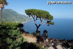 [P119] Ravello - vila Rufolo » foto by nickro
 - 
<span class="allrVoted glyphicon glyphicon-heart hidden" id="av547729"></span>
<a class="m-l-10 hidden" id="sv547729" onclick="voting_Foto_DelVot(,547729,17284)" role="button">șterge vot <span class="glyphicon glyphicon-remove"></span></a>
<a id="v9547729" class=" c-red"  onclick="voting_Foto_SetVot(547729)" role="button"><span class="glyphicon glyphicon-heart-empty"></span> <b>LIKE</b> = Votează poza</a> <img class="hidden"  id="f547729W9" src="/imagini/loader.gif" border="0" /><span class="AjErrMes hidden" id="e547729ErM"></span>