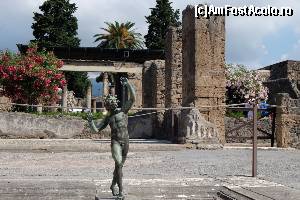 [P02] Pompei - Casa faunului » foto by nickro
 - 
<span class="allrVoted glyphicon glyphicon-heart hidden" id="av547546"></span>
<a class="m-l-10 hidden" id="sv547546" onclick="voting_Foto_DelVot(,547546,17284)" role="button">șterge vot <span class="glyphicon glyphicon-remove"></span></a>
<a id="v9547546" class=" c-red"  onclick="voting_Foto_SetVot(547546)" role="button"><span class="glyphicon glyphicon-heart-empty"></span> <b>LIKE</b> = Votează poza</a> <img class="hidden"  id="f547546W9" src="/imagini/loader.gif" border="0" /><span class="AjErrMes hidden" id="e547546ErM"></span>