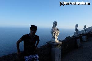 [P62] Ravello - vila Cimbrone - Terasa Infinitului » foto by nickro
 - 
<span class="allrVoted glyphicon glyphicon-heart hidden" id="av547635"></span>
<a class="m-l-10 hidden" id="sv547635" onclick="voting_Foto_DelVot(,547635,17284)" role="button">șterge vot <span class="glyphicon glyphicon-remove"></span></a>
<a id="v9547635" class=" c-red"  onclick="voting_Foto_SetVot(547635)" role="button"><span class="glyphicon glyphicon-heart-empty"></span> <b>LIKE</b> = Votează poza</a> <img class="hidden"  id="f547635W9" src="/imagini/loader.gif" border="0" /><span class="AjErrMes hidden" id="e547635ErM"></span>