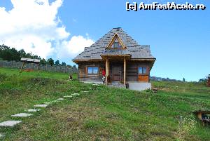 [P03] Casa Vicentiu » foto by levasi
 - 
<span class="allrVoted glyphicon glyphicon-heart hidden" id="av548010"></span>
<a class="m-l-10 hidden" id="sv548010" onclick="voting_Foto_DelVot(,548010,17294)" role="button">șterge vot <span class="glyphicon glyphicon-remove"></span></a>
<a id="v9548010" class=" c-red"  onclick="voting_Foto_SetVot(548010)" role="button"><span class="glyphicon glyphicon-heart-empty"></span> <b>LIKE</b> = Votează poza</a> <img class="hidden"  id="f548010W9" src="/imagini/loader.gif" border="0" /><span class="AjErrMes hidden" id="e548010ErM"></span>