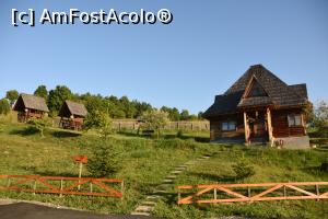[P10] prima casa si cele doua foisoare » foto by PTiberius
 - 
<span class="allrVoted glyphicon glyphicon-heart hidden" id="av1178984"></span>
<a class="m-l-10 hidden" id="sv1178984" onclick="voting_Foto_DelVot(,1178984,17294)" role="button">șterge vot <span class="glyphicon glyphicon-remove"></span></a>
<a id="v91178984" class=" c-red"  onclick="voting_Foto_SetVot(1178984)" role="button"><span class="glyphicon glyphicon-heart-empty"></span> <b>LIKE</b> = Votează poza</a> <img class="hidden"  id="f1178984W9" src="/imagini/loader.gif" border="0" /><span class="AjErrMes hidden" id="e1178984ErM"></span>