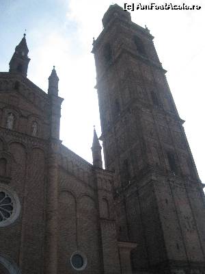 [P08] Biserica din oras.  » foto by senateo
 - 
<span class="allrVoted glyphicon glyphicon-heart hidden" id="av548426"></span>
<a class="m-l-10 hidden" id="sv548426" onclick="voting_Foto_DelVot(,548426,17298)" role="button">șterge vot <span class="glyphicon glyphicon-remove"></span></a>
<a id="v9548426" class=" c-red"  onclick="voting_Foto_SetVot(548426)" role="button"><span class="glyphicon glyphicon-heart-empty"></span> <b>LIKE</b> = Votează poza</a> <img class="hidden"  id="f548426W9" src="/imagini/loader.gif" border="0" /><span class="AjErrMes hidden" id="e548426ErM"></span>