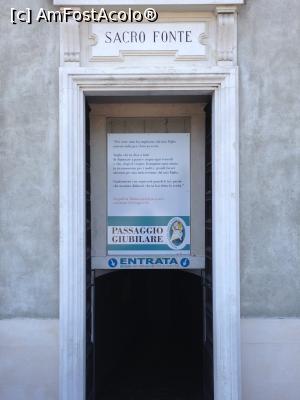 [P02] Intrarea in grota, catre izvor » foto by Dana.S
 - 
<span class="allrVoted glyphicon glyphicon-heart hidden" id="av786383"></span>
<a class="m-l-10 hidden" id="sv786383" onclick="voting_Foto_DelVot(,786383,17298)" role="button">șterge vot <span class="glyphicon glyphicon-remove"></span></a>
<a id="v9786383" class=" c-red"  onclick="voting_Foto_SetVot(786383)" role="button"><span class="glyphicon glyphicon-heart-empty"></span> <b>LIKE</b> = Votează poza</a> <img class="hidden"  id="f786383W9" src="/imagini/loader.gif" border="0" /><span class="AjErrMes hidden" id="e786383ErM"></span>