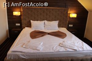 [P11] Lancrăm, Sebeș, Allegria Hotel, Prosoape albe și pufoase ne așteptau pe pat » foto by mprofeanu
 - 
<span class="allrVoted glyphicon glyphicon-heart hidden" id="av1065917"></span>
<a class="m-l-10 hidden" id="sv1065917" onclick="voting_Foto_DelVot(,1065917,17310)" role="button">șterge vot <span class="glyphicon glyphicon-remove"></span></a>
<a id="v91065917" class=" c-red"  onclick="voting_Foto_SetVot(1065917)" role="button"><span class="glyphicon glyphicon-heart-empty"></span> <b>LIKE</b> = Votează poza</a> <img class="hidden"  id="f1065917W9" src="/imagini/loader.gif" border="0" /><span class="AjErrMes hidden" id="e1065917ErM"></span>