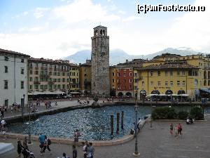 [P13] Priveliste de la receptia hotelului BW Europa din Riva del Garda » foto by vlado2
 - 
<span class="allrVoted glyphicon glyphicon-heart hidden" id="av549177"></span>
<a class="m-l-10 hidden" id="sv549177" onclick="voting_Foto_DelVot(,549177,17313)" role="button">șterge vot <span class="glyphicon glyphicon-remove"></span></a>
<a id="v9549177" class=" c-red"  onclick="voting_Foto_SetVot(549177)" role="button"><span class="glyphicon glyphicon-heart-empty"></span> <b>LIKE</b> = Votează poza</a> <img class="hidden"  id="f549177W9" src="/imagini/loader.gif" border="0" /><span class="AjErrMes hidden" id="e549177ErM"></span>