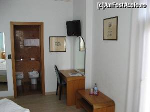 [P04] Camera dubla a hotelului BW Europa din Riva del Garda » foto by vlado2
 - 
<span class="allrVoted glyphicon glyphicon-heart hidden" id="av549168"></span>
<a class="m-l-10 hidden" id="sv549168" onclick="voting_Foto_DelVot(,549168,17313)" role="button">șterge vot <span class="glyphicon glyphicon-remove"></span></a>
<a id="v9549168" class=" c-red"  onclick="voting_Foto_SetVot(549168)" role="button"><span class="glyphicon glyphicon-heart-empty"></span> <b>LIKE</b> = Votează poza</a> <img class="hidden"  id="f549168W9" src="/imagini/loader.gif" border="0" /><span class="AjErrMes hidden" id="e549168ErM"></span>