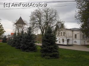 [P28] Huși - Catedrala Episcopală, în incintă. » foto by iulianic
 - 
<span class="allrVoted glyphicon glyphicon-heart hidden" id="av1361681"></span>
<a class="m-l-10 hidden" id="sv1361681" onclick="voting_Foto_DelVot(,1361681,17315)" role="button">șterge vot <span class="glyphicon glyphicon-remove"></span></a>
<a id="v91361681" class=" c-red"  onclick="voting_Foto_SetVot(1361681)" role="button"><span class="glyphicon glyphicon-heart-empty"></span> <b>LIKE</b> = Votează poza</a> <img class="hidden"  id="f1361681W9" src="/imagini/loader.gif" border="0" /><span class="AjErrMes hidden" id="e1361681ErM"></span>